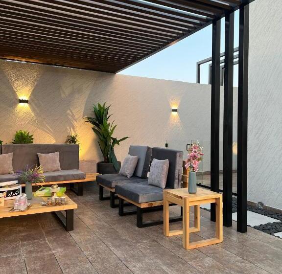 Resort شاليهات نافارو