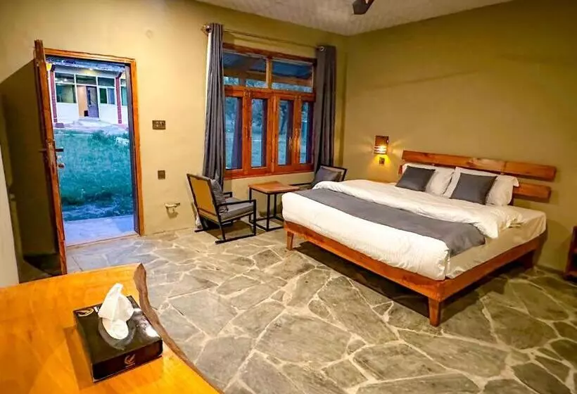 The Hermes Hotel & Backpackers Hostel