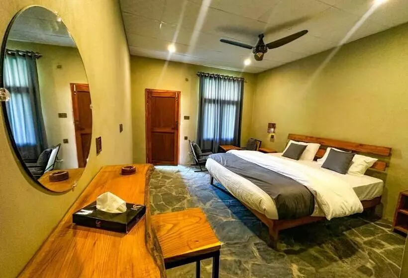 The Hermes Hotel & Backpackers Hostel
