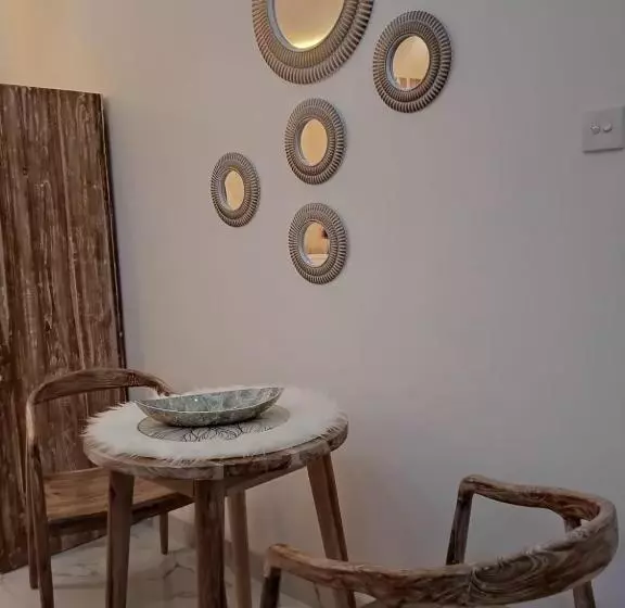 Villa Emas Mulia Uluwatu Luxury Room 2