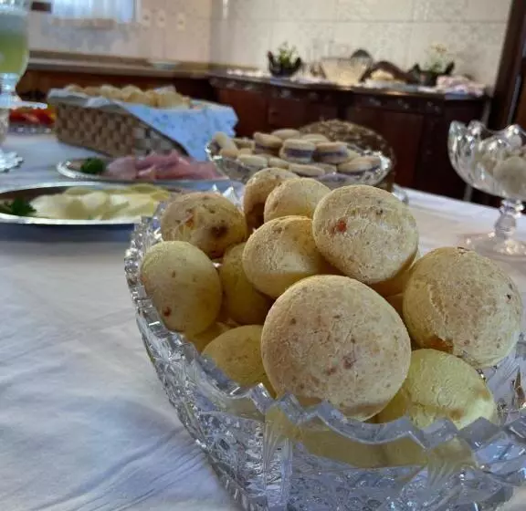 ユースホステル Casarão Coimbra Pousada Colonial