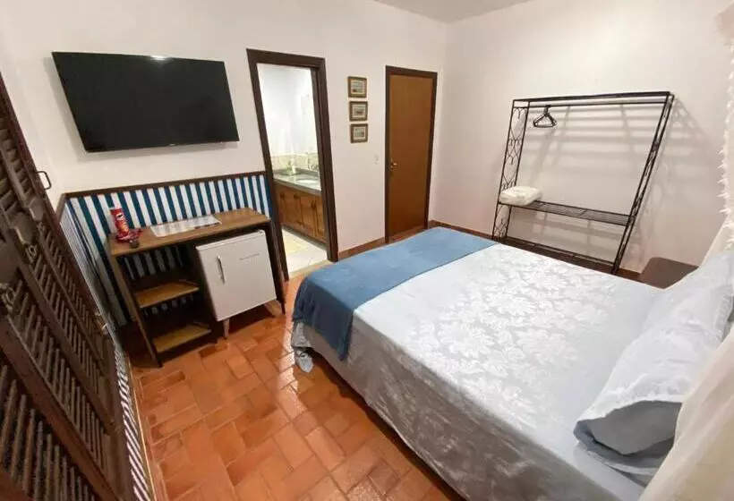 ユースホステル Casarão Coimbra Pousada Colonial