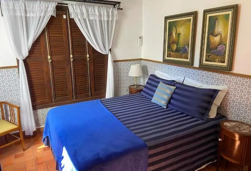 ユースホステル Casarão Coimbra Pousada Colonial