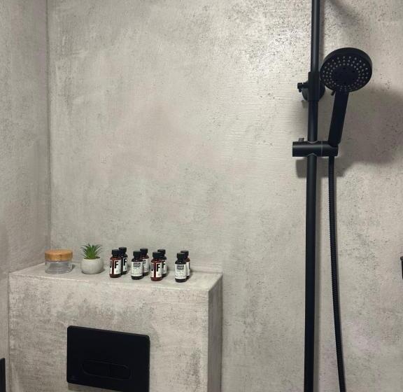 Amar Design Hotel By Hmg