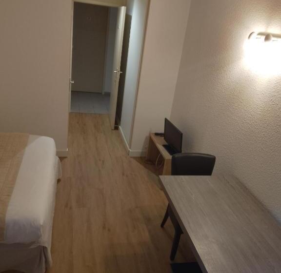 ベッドアンドブレックファースト Chez Yves , 200 M Du Canal , 7 Min De Golfech , Parking Privé Et Gratuit , Rangement Vélo Fermés