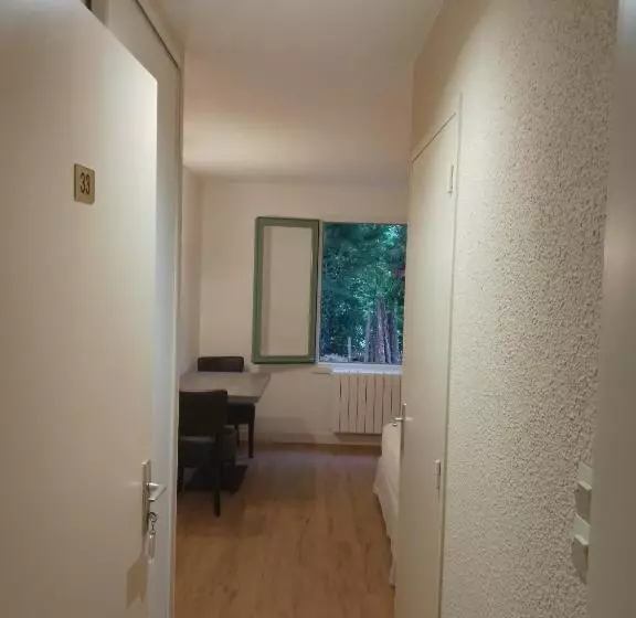 ベッドアンドブレックファースト Chez Yves , 200 M Du Canal , 7 Min De Golfech , Parking Privé Et Gratuit , Rangement Vélo Fermés