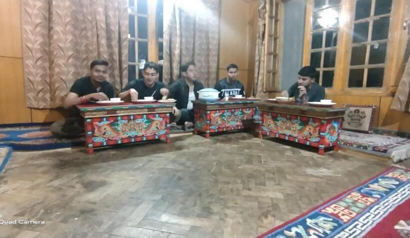 Nocleg ze śniadaniem Royal Mount Guest House Ladakh By Lexstays