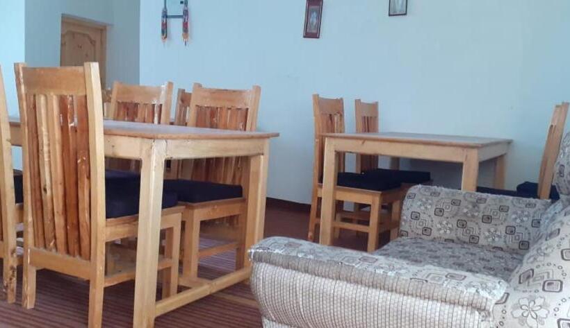 Nocleg ze śniadaniem Royal Mount Guest House Ladakh By Lexstays