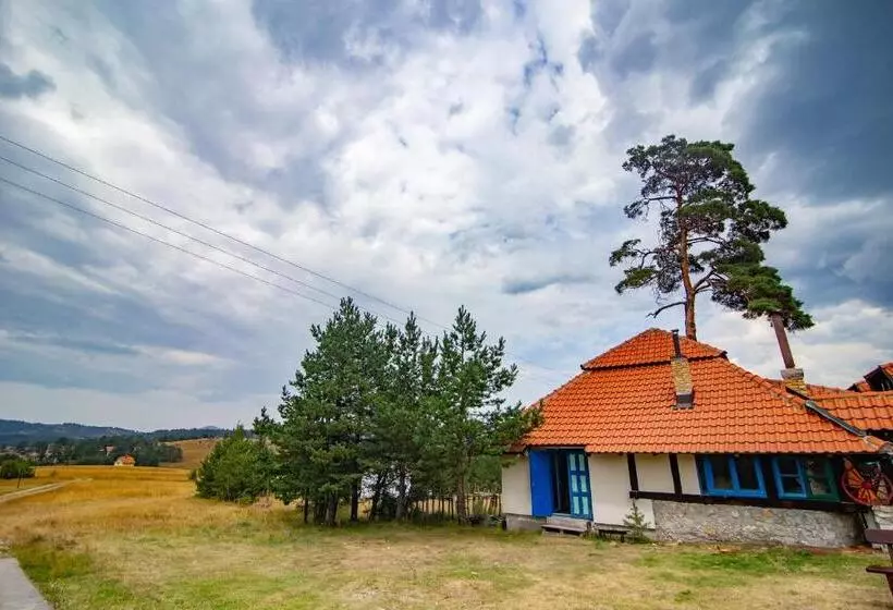 تختخواب و صبحانه U Drvo Zlatibor Vodice