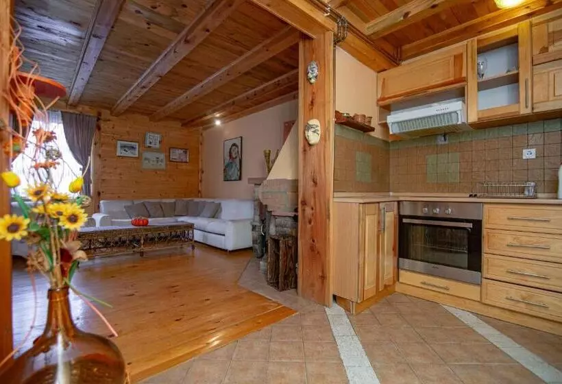 تختخواب و صبحانه U Drvo Zlatibor Vodice