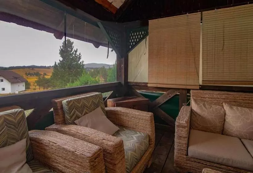 تختخواب و صبحانه U Drvo Zlatibor Vodice