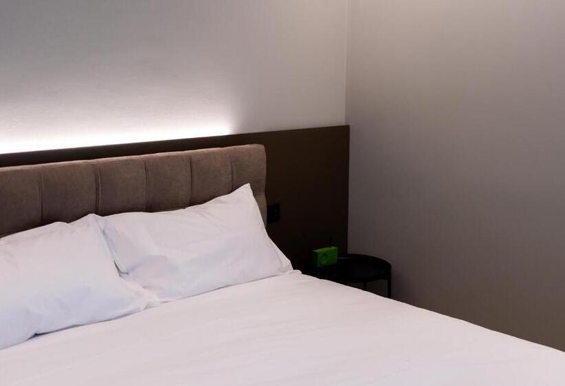 Arbed Living Hotel Supercharger