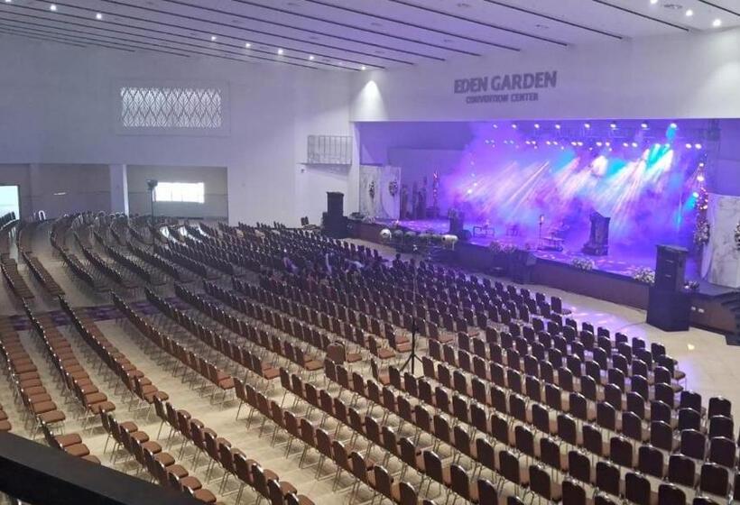 فندق Eden Garden Convention Centre