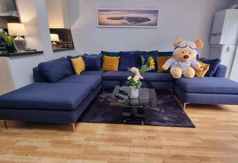 بنسيون Big Double Room, 20 Mins To London