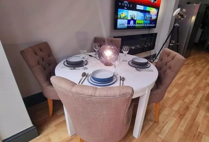 پانسیون Big Double Room, 20 Mins To London
