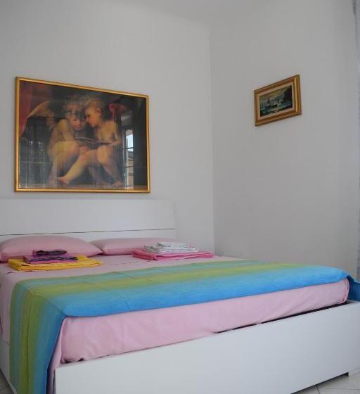 بنسيون Domus Rosea