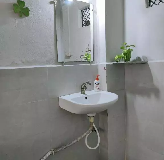 ペンション Krishnaalay Guest House