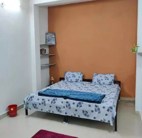 ペンション Krishnaalay Guest House