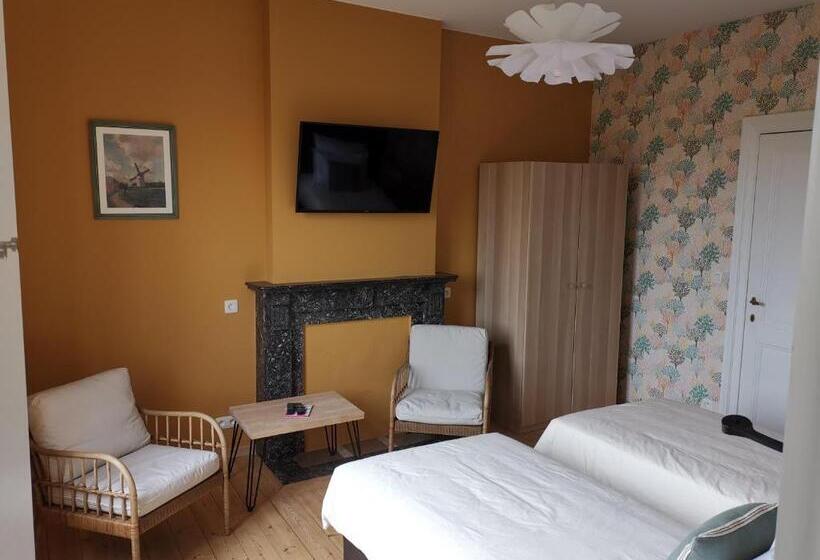 پانسیون Manoir Du Moulin