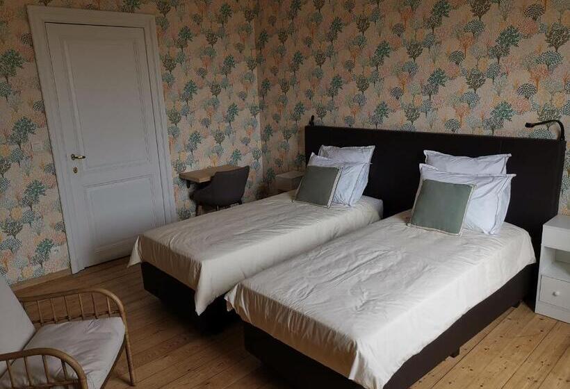 پانسیون Manoir Du Moulin