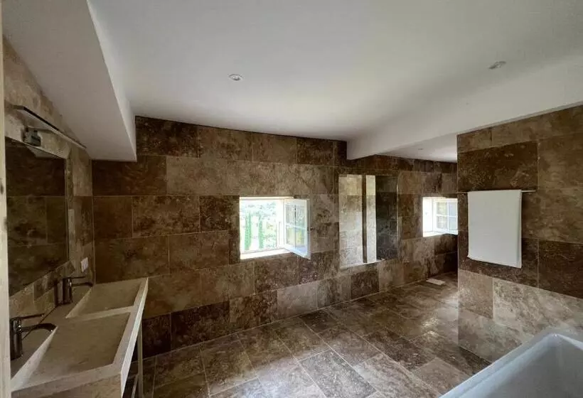 Bed and Breakfast Bastide Du Luberon