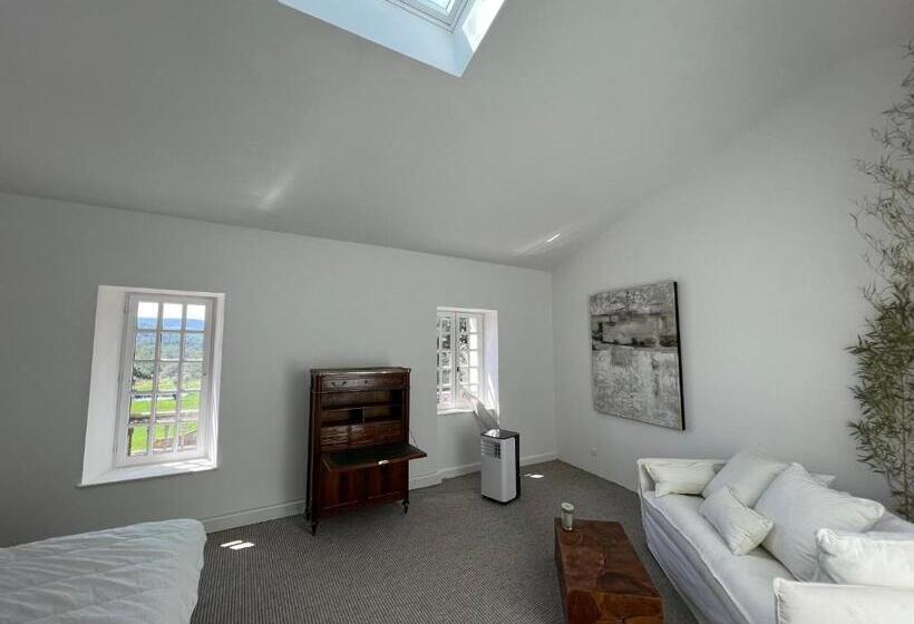 تختخواب و صبحانه Bastide Du Luberon