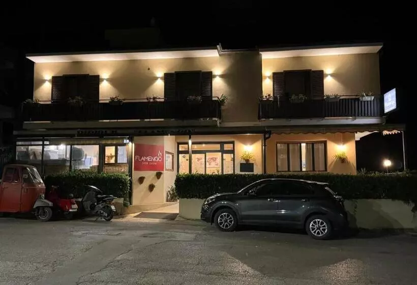 Aamiaismajoitus (B&B) Flamengo Rooms