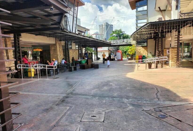 Comfy 33 The Persimmon Studio