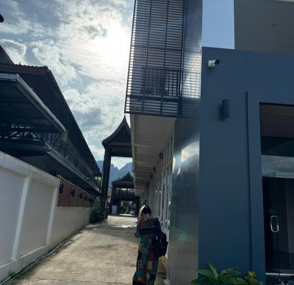 هتل A P S Boutique