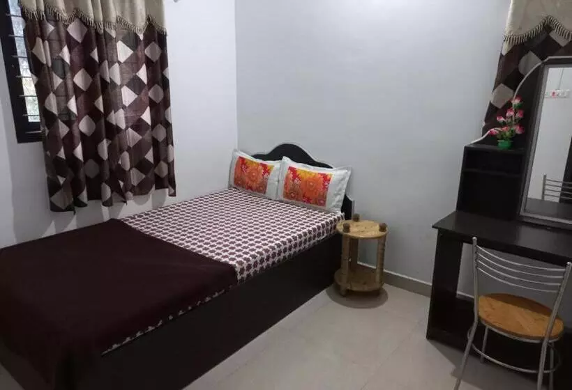 ホテル Edens Residency Thekkady