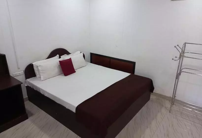 ホテル Edens Residency Thekkady