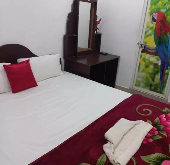 ホテル Edens Residency Thekkady