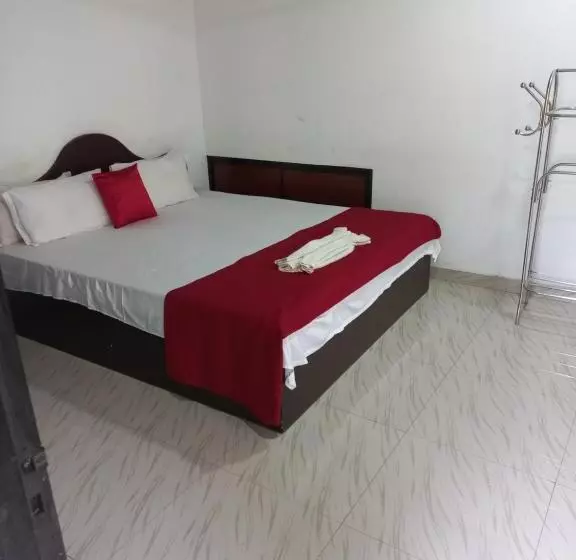 ホテル Edens Residency Thekkady