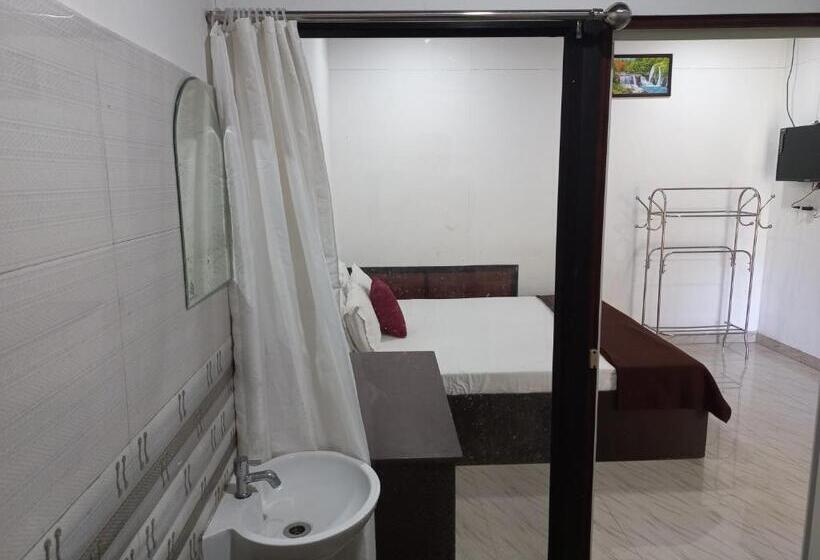 Hotel Edens Residency Thekkady