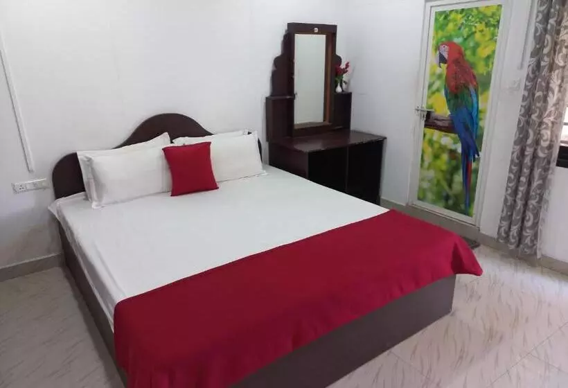 ホテル Edens Residency Thekkady
