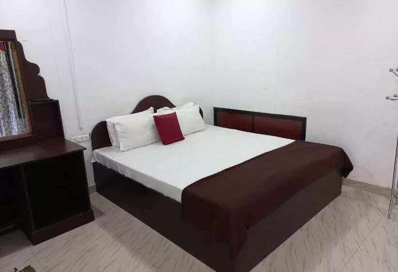 ホテル Edens Residency Thekkady