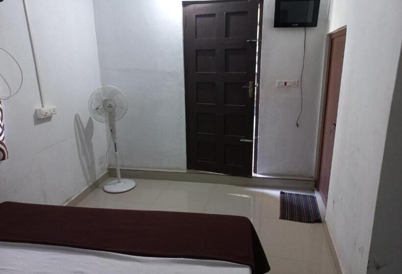 Hotel Edens Residency Thekkady