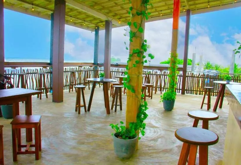 Hotelli Galene Beach