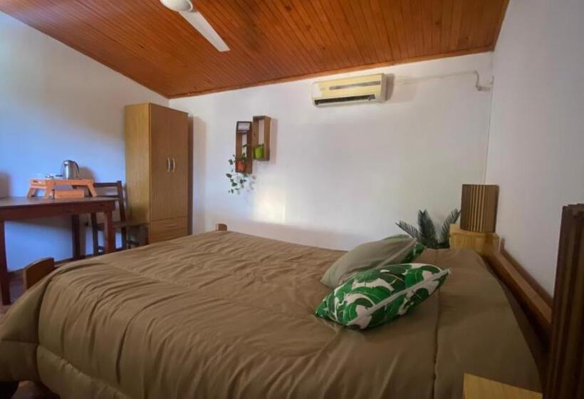 Hotel La Tata En Yvera