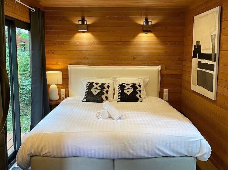 Hotel Les Lodges De Vaugrigneuse