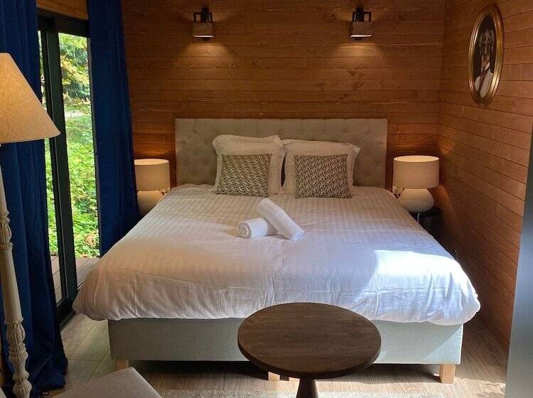 Hotel Les Lodges De Vaugrigneuse