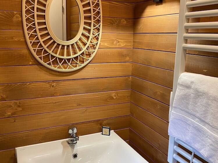 Hotel Les Lodges De Vaugrigneuse