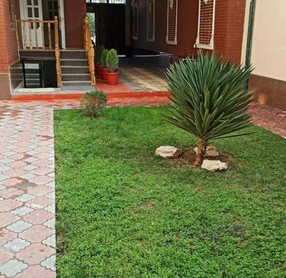 هتل Musarat Saray