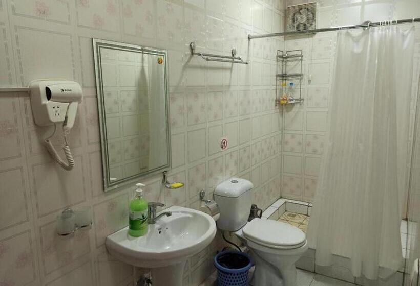 هتل Musarat Saray