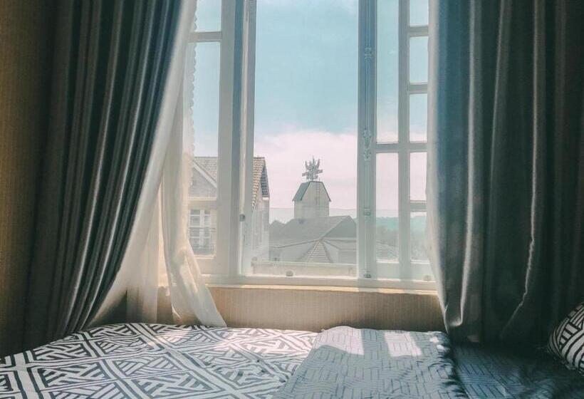 هتل Quốc Vương