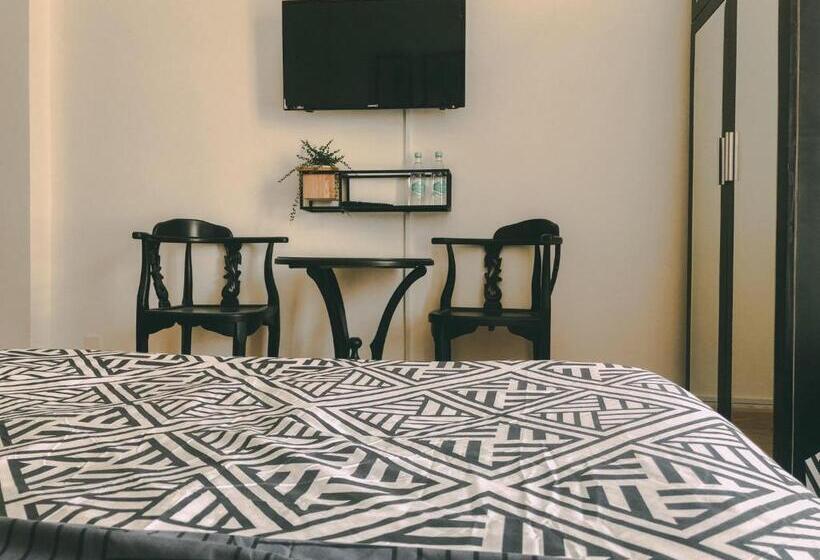 هتل Quốc Vương