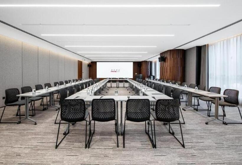 Intercity Hotel Jinan West Station International Convention And Exhibition Centre