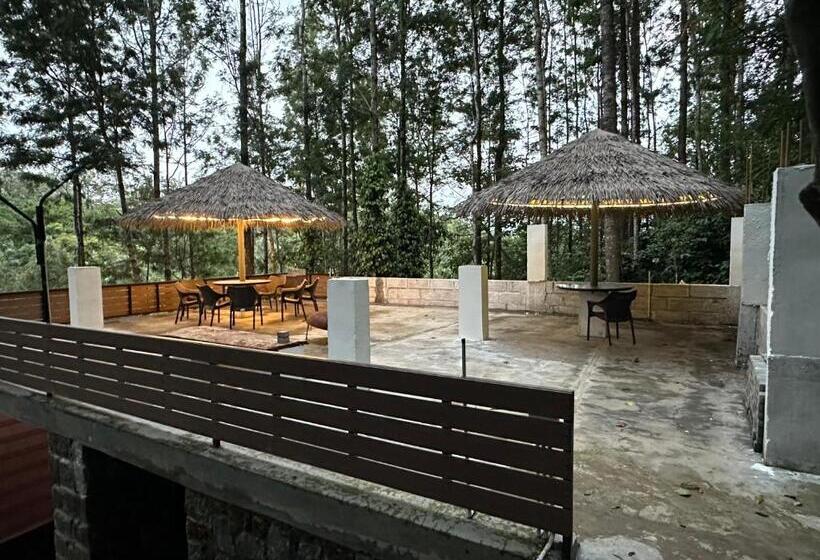 אתר נופש 100 Oaks Estate