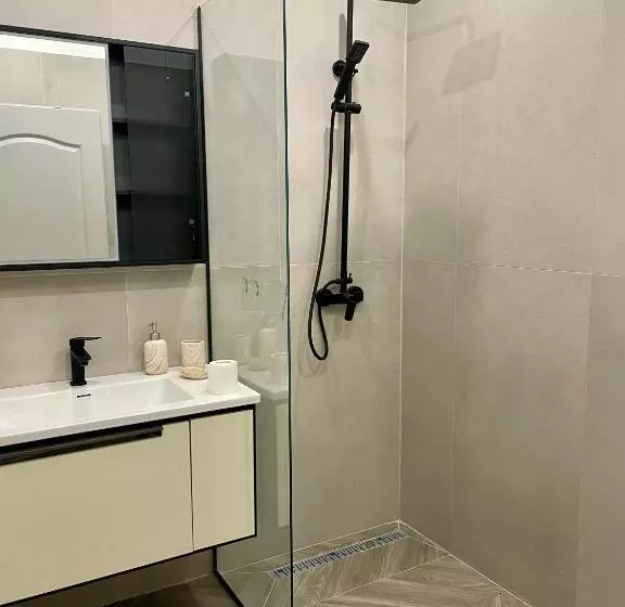 Free Parking   Cozy City Center Studio