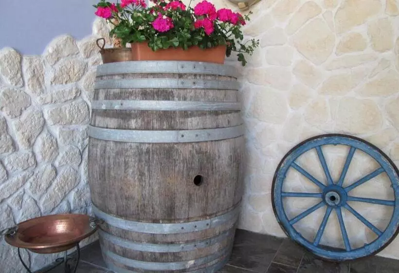 Castelcharme B&b